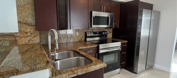 3 Schlafzimmer Villa in Miami, USA, Nr. 614455 4