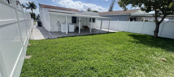 3 Schlafzimmer Villa in Miami, USA, Nr. 614455 12