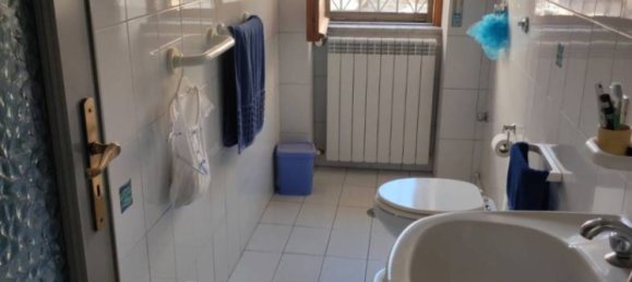 3 bedrooms House in Marigliano, Italy No. 261862 9