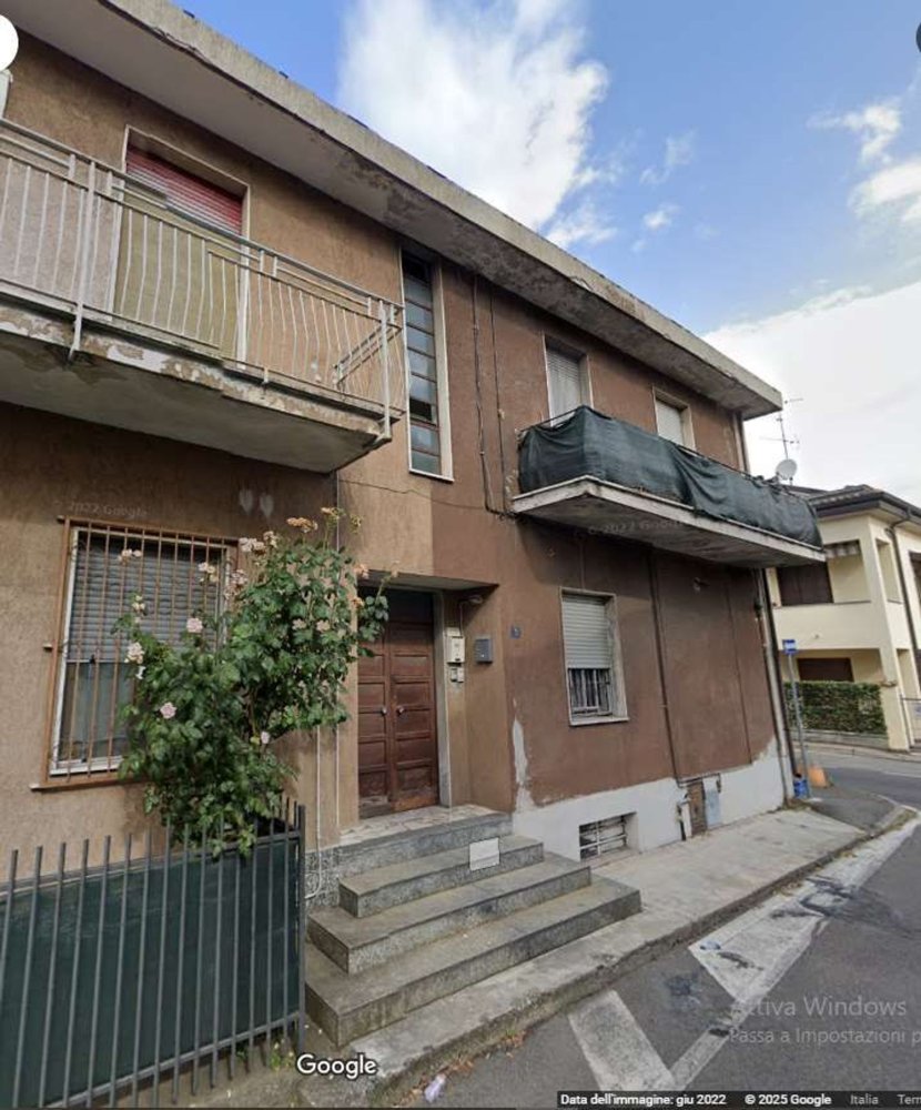 3-salle Appartement à Nova Milanese, Italy No. 8225