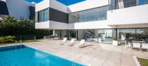 Casa de 5 dormitorios en Málaga, Spain No. 95945 11