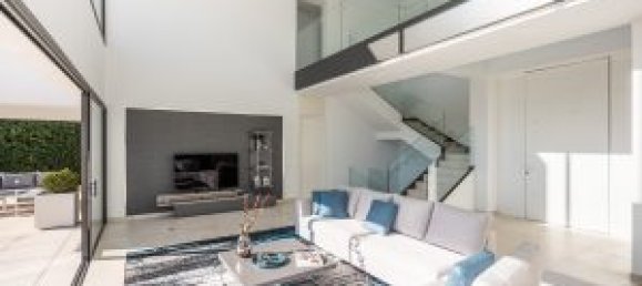 Casa de 5 dormitorios en Málaga, Spain No. 95945 6