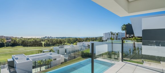 Casa de 5 dormitorios en Málaga, Spain No. 95945 3