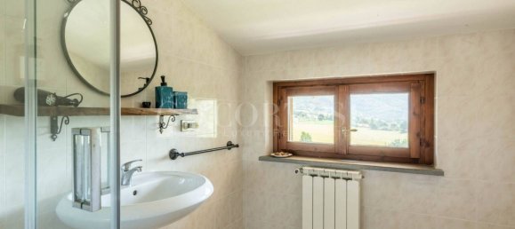 5غرفة عقار تجاري في Gubbio, Italy رقم 277171 34