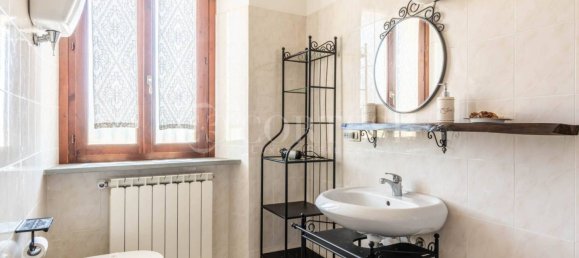 5غرفة عقار تجاري في Gubbio, Italy رقم 277171 44