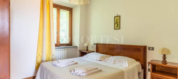 5غرفة عقار تجاري في Gubbio, Italy رقم 277171 37