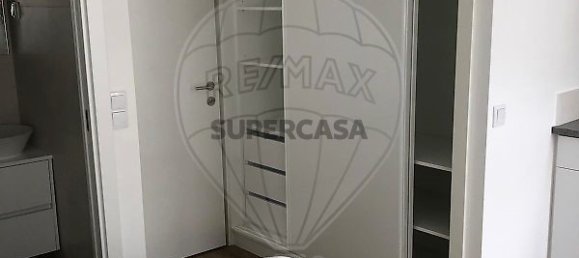 389m² Building in Lisbon, Portugal No. 159552 3