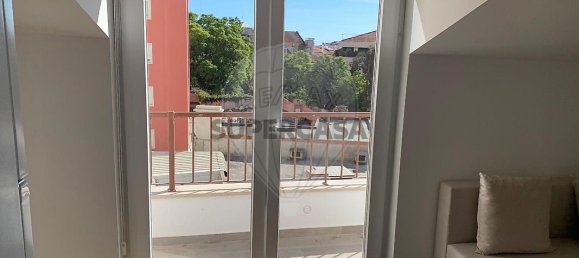 389m² Building in Lisbon, Portugal No. 159552 9