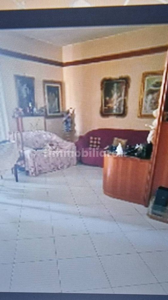 Вилла с 6 спальнями в Неттуно, Италия № 80103