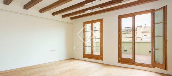 Apartamento de 3 dormitorios en Ciudad Vieja, Spain No. 127792 31