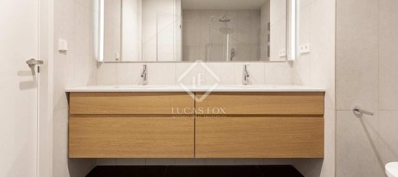 Apartamento de 3 dormitorios en Ciudad Vieja, Spain No. 127792 14