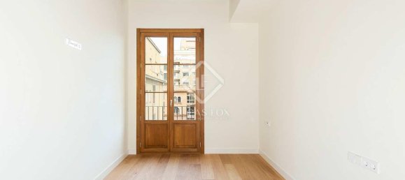 Apartamento de 3 dormitorios en Ciudad Vieja, Spain No. 127792 16