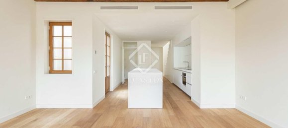 Apartamento de 3 dormitorios en Ciudad Vieja, Spain No. 127792 33