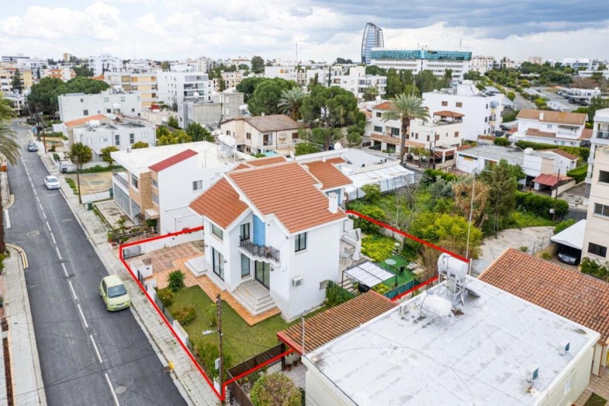 Villa em Nicosia, Cyprus 330 m² N.º 115375