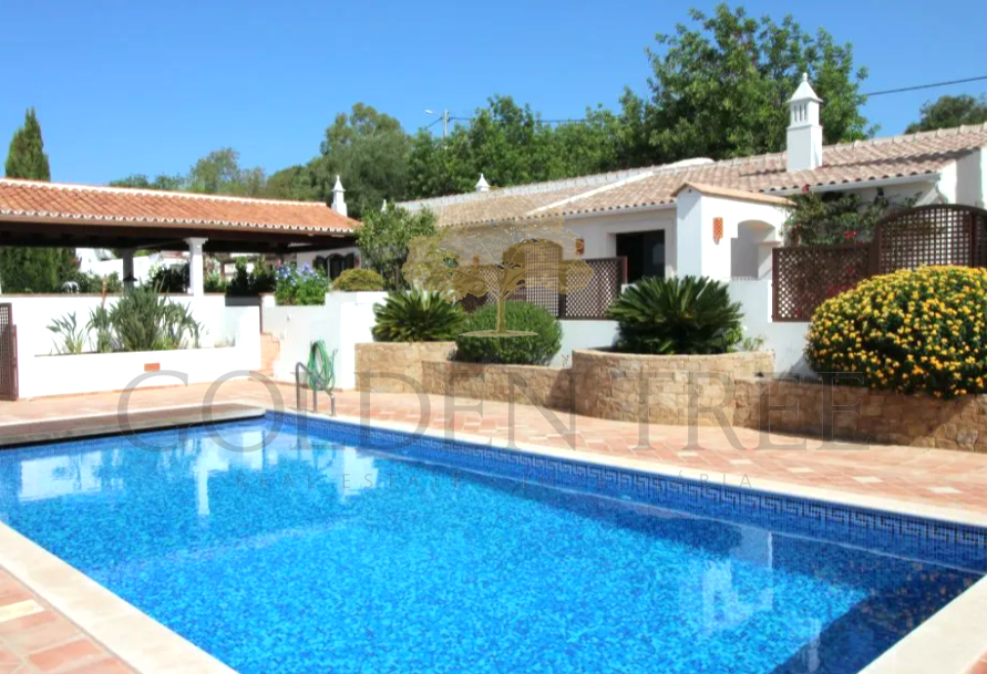 4 bedrooms Villa in Sao Bras de Alportel, Portugal No. 99077