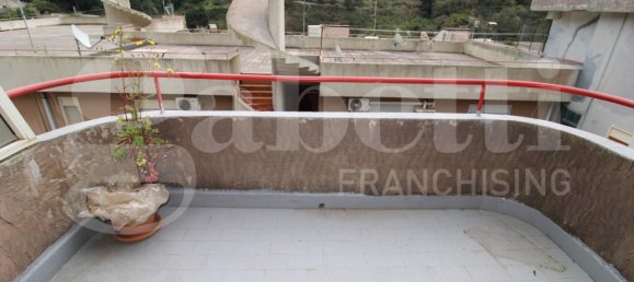 4 rooms Apartment in Messina, Italy No. 171558 16