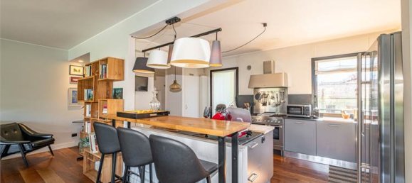 3 Schlafzimmer Wohnung in Como, Italy, Nr. 259544 11