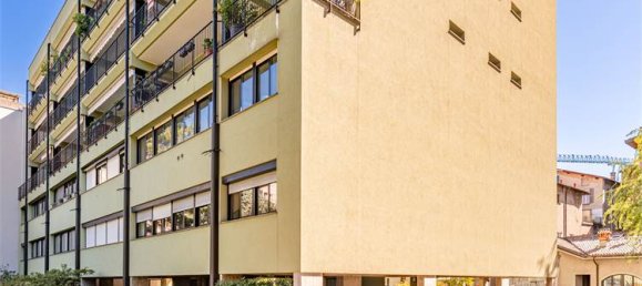 3 Schlafzimmer Wohnung in Como, Italy, Nr. 259544 4