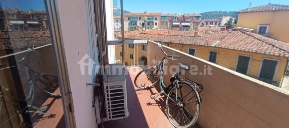 2 bedrooms Apartment in Florence, Italy No. 304714 9