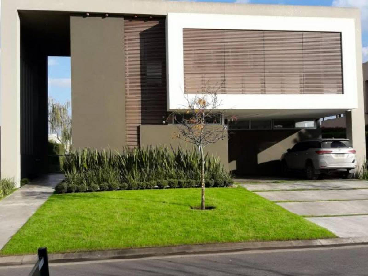 4 bedrooms House in Tigre, Argentina No. 54400