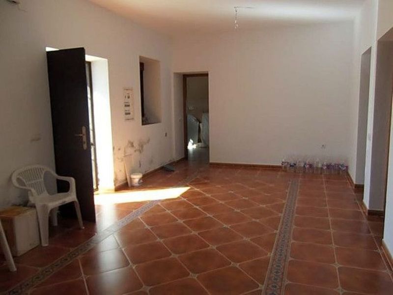 5 bedrooms House in Antequera, Spain No. 237905