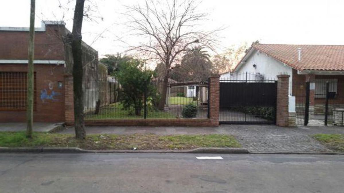  Land in Esteban Echeverria, Argentina No. 44373