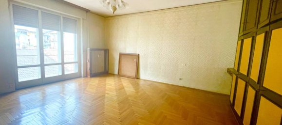 Apartamento de 3 dormitorios en Saint Vincent, Italy No. 275126 12