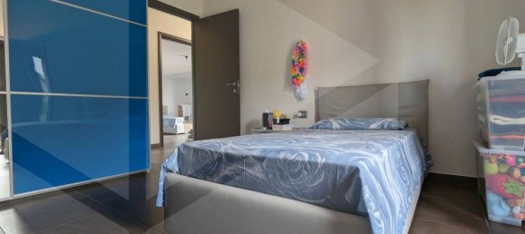 5-Zimmer Haus in Monteodorisio, Italy, Nr. 22255 17