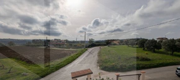 5-Zimmer Haus in Monteodorisio, Italy, Nr. 22255 19