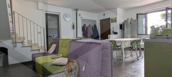 5-Zimmer Haus in Monteodorisio, Italy, Nr. 22255 5