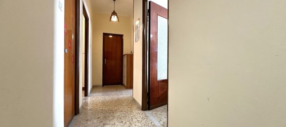 4 rooms Apartment in Catanzaro, Italy No. 156229 14