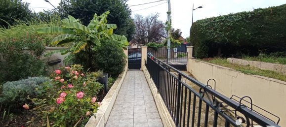 6-Zimmer Haus in Meru, France, Nr. 242596 2