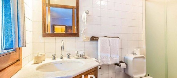 9 غرف نوم منزل في Borgo Ticino, Italy رقم 334968 22