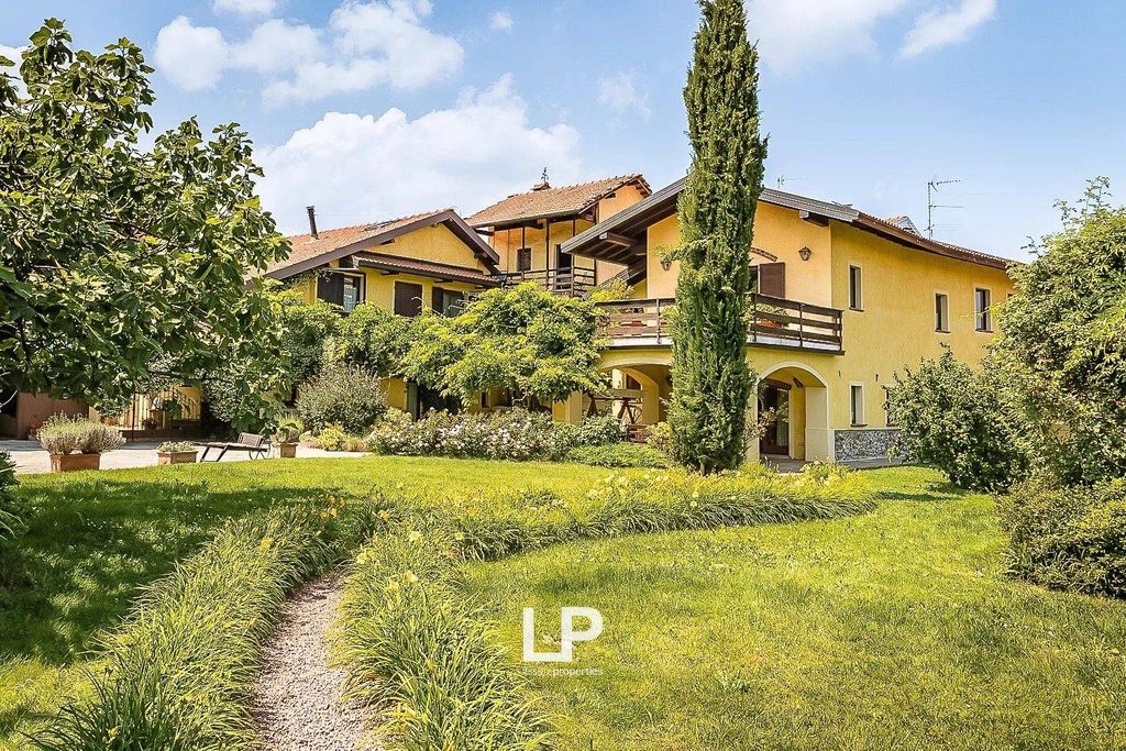 9 غرف نوم منزل في Borgo Ticino, Italy رقم 334968