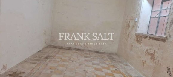 Adosado de 6 dormitorios en Zabbar, Malta No. 2084 9