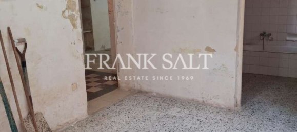 Adosado de 6 dormitorios en Zabbar, Malta No. 2084 21