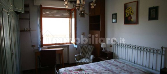 Apartamento de 3 dormitorios en Monteroni d'Arbia, Italy No. 162533 8