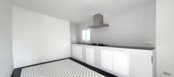 3 bedrooms House in Pattaya, Thailand No. 26074 7