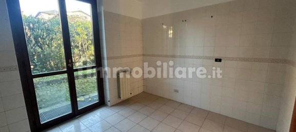 3 Schlafzimmer Villa in Cislago, Italy, Nr. 16781 29