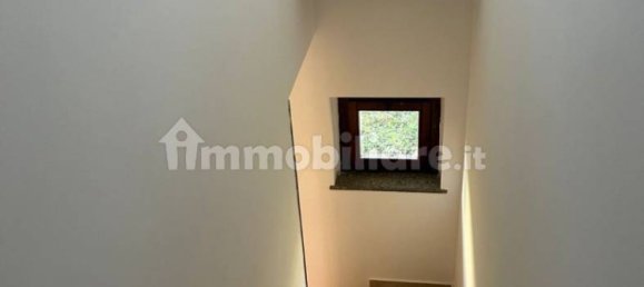 3 Schlafzimmer Villa in Cislago, Italy, Nr. 16781 10