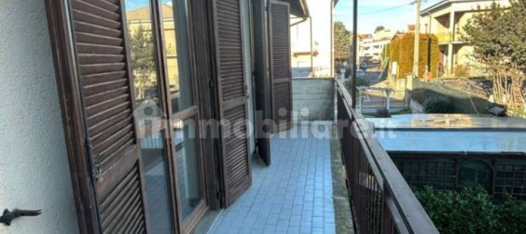 3 Schlafzimmer Villa in Cislago, Italy, Nr. 16781 19