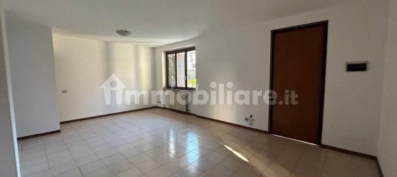 3 Schlafzimmer Villa in Cislago, Italy, Nr. 16781 30