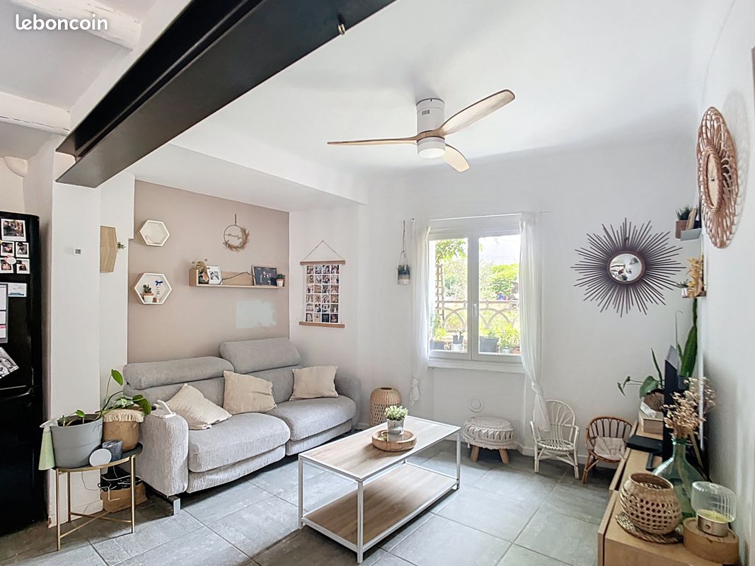 4 rooms Townhouse in Eguilles, France No. 318616