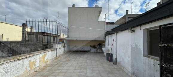 Casa de 3 habitaciónes en Noicattaro, Italy No. 22116 31