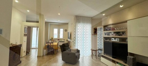 Casa de 3 habitaciónes en Noicattaro, Italy No. 22116 3