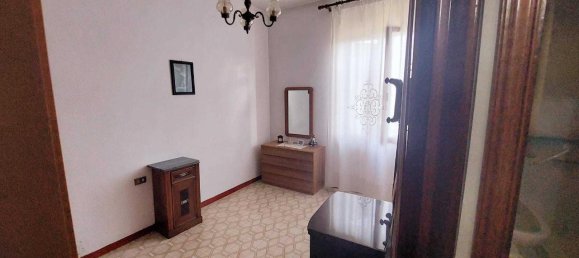 5 rooms Apartment in Asciano, Italy No. 235999 8