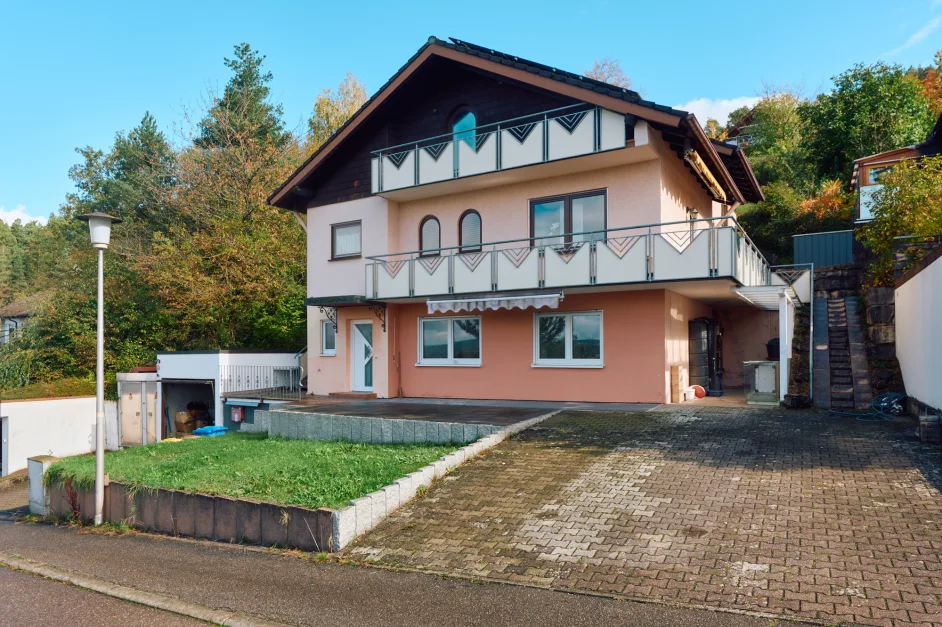 Casa de 6 divisões em Baden-Wurttemberg, Germany N.º 69208