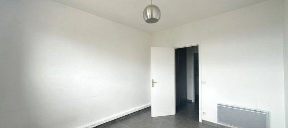 3 bedrooms House in Chartres, France No. 258089 2