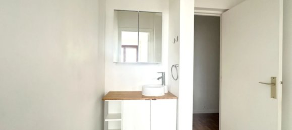 3 bedrooms House in Chartres, France No. 258089 9