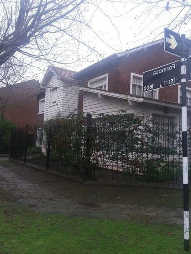 6 bedrooms House in Mar del Plata, Argentina No. 74203